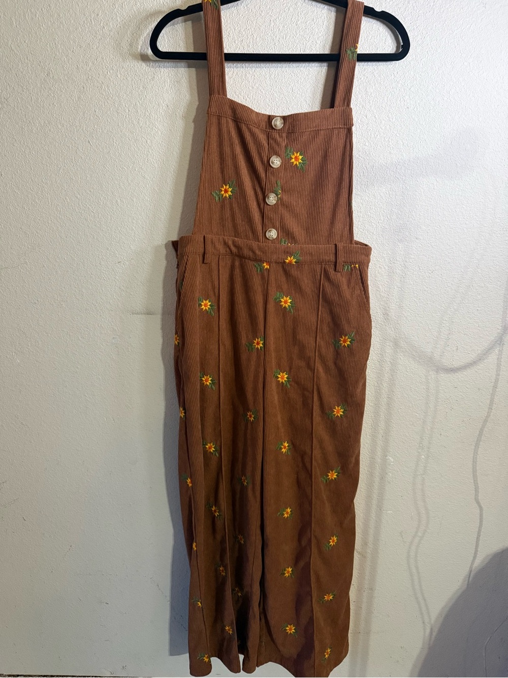 Cider Brown Corduroy Floral Embroidered Women’s Overalls Size M